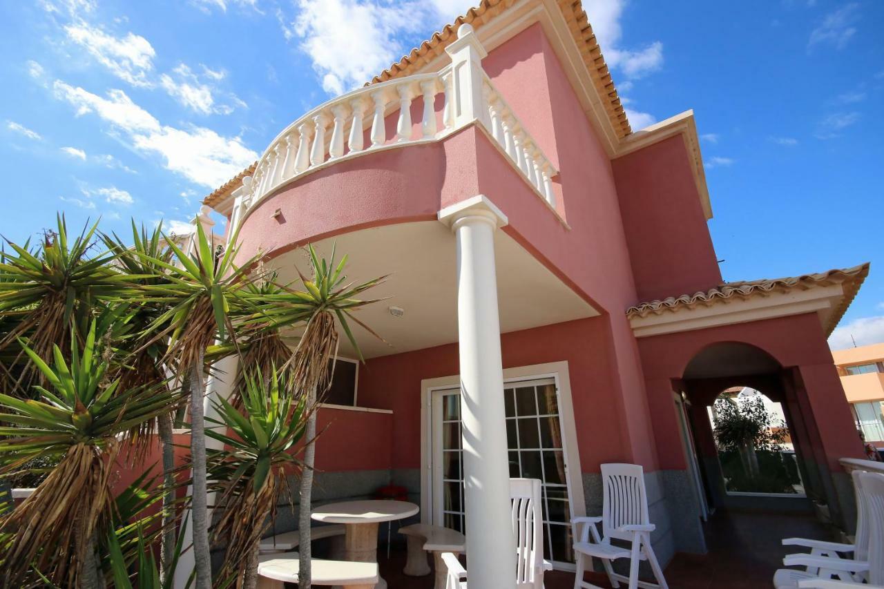 Las Dunas 2 By Rentmedano Pretty 2 Bedroom Villa, Ocean Views, Pool And Wifi El Medano  Bagian luar foto